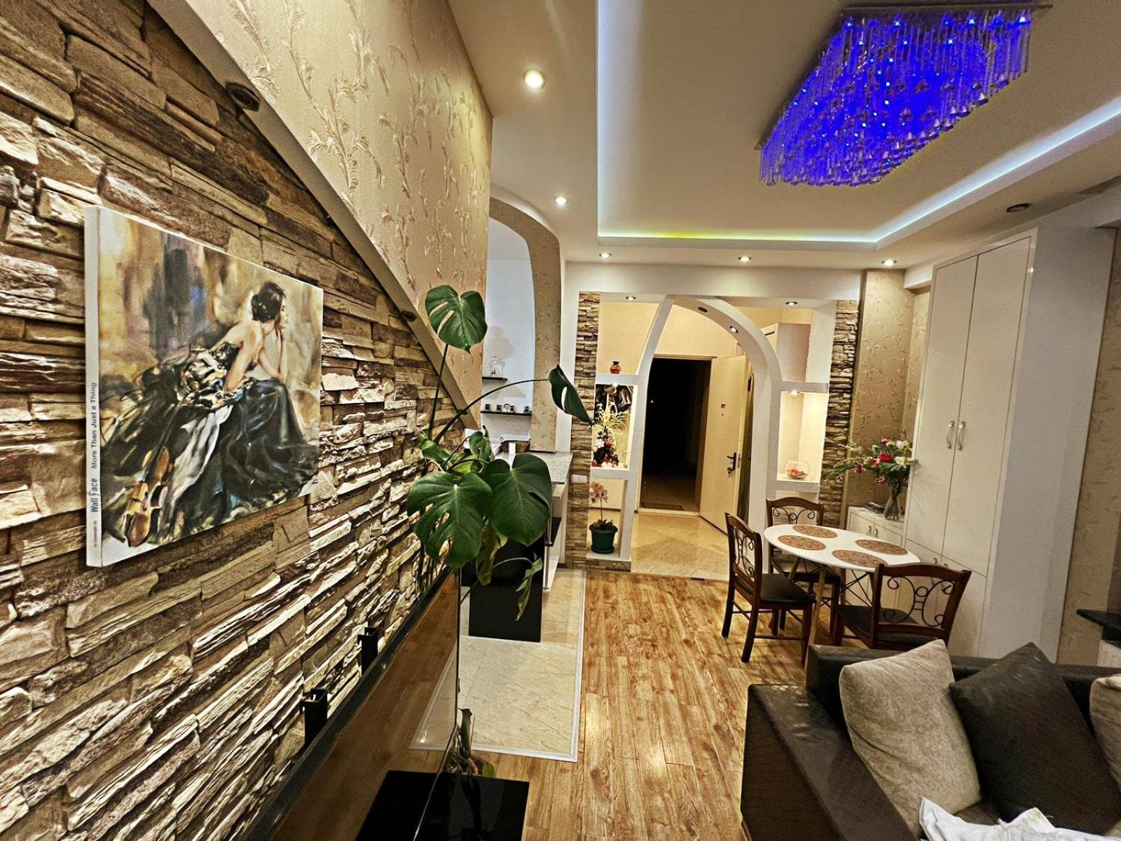 Cozy Apartment In The City Center Mtatsminda Tiflis Exterior foto