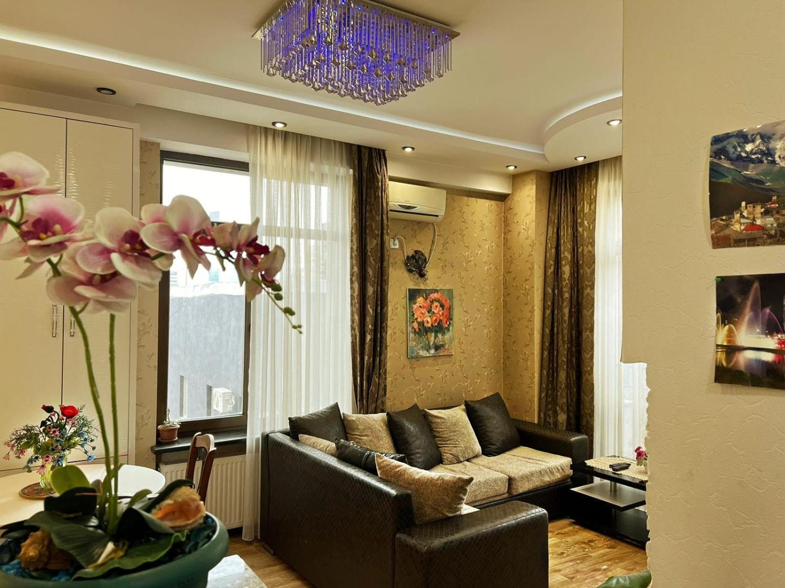 Cozy Apartment In The City Center Mtatsminda Tiflis Exterior foto