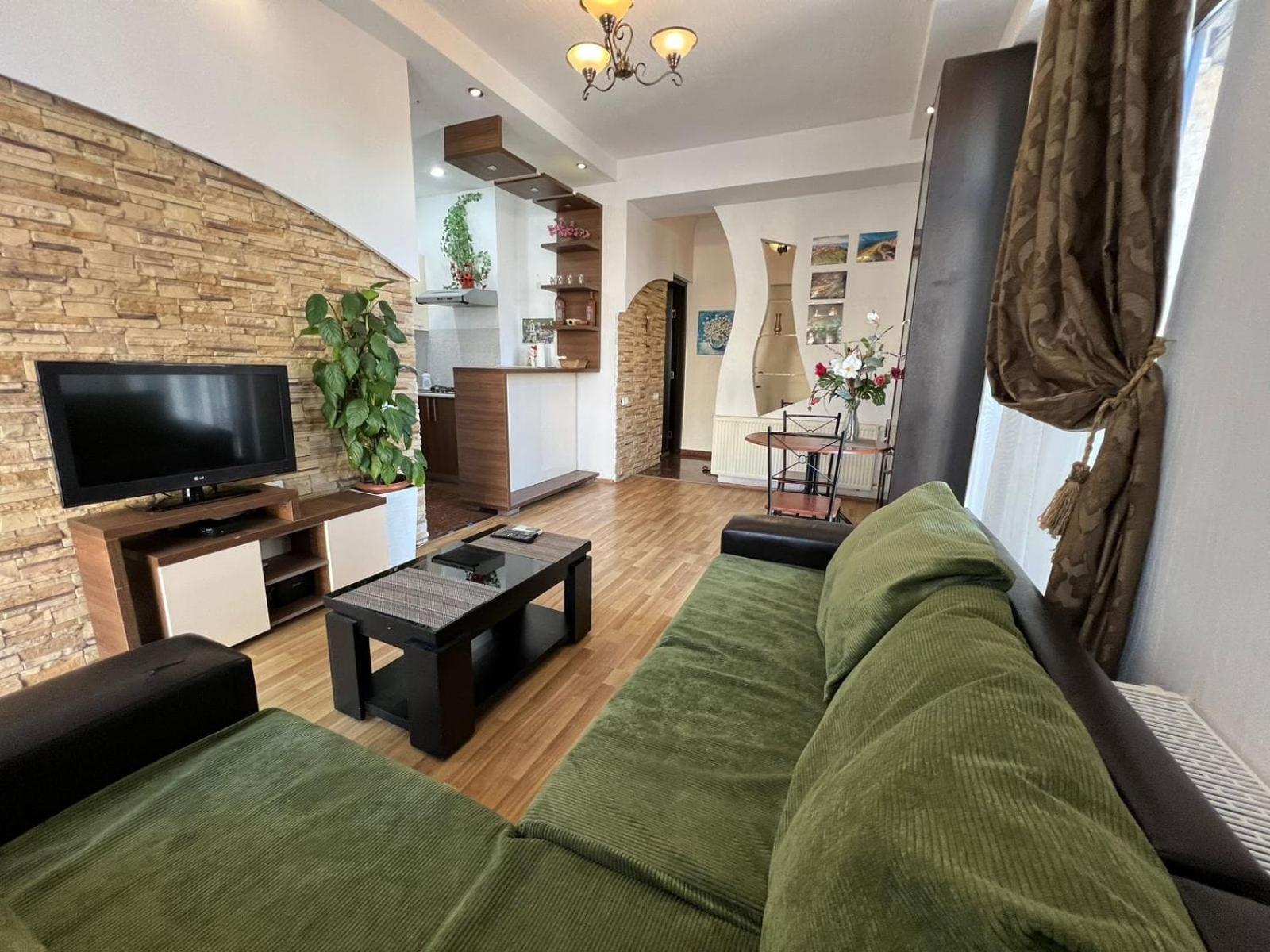 Cozy Apartment In The City Center Mtatsminda Tiflis Exterior foto