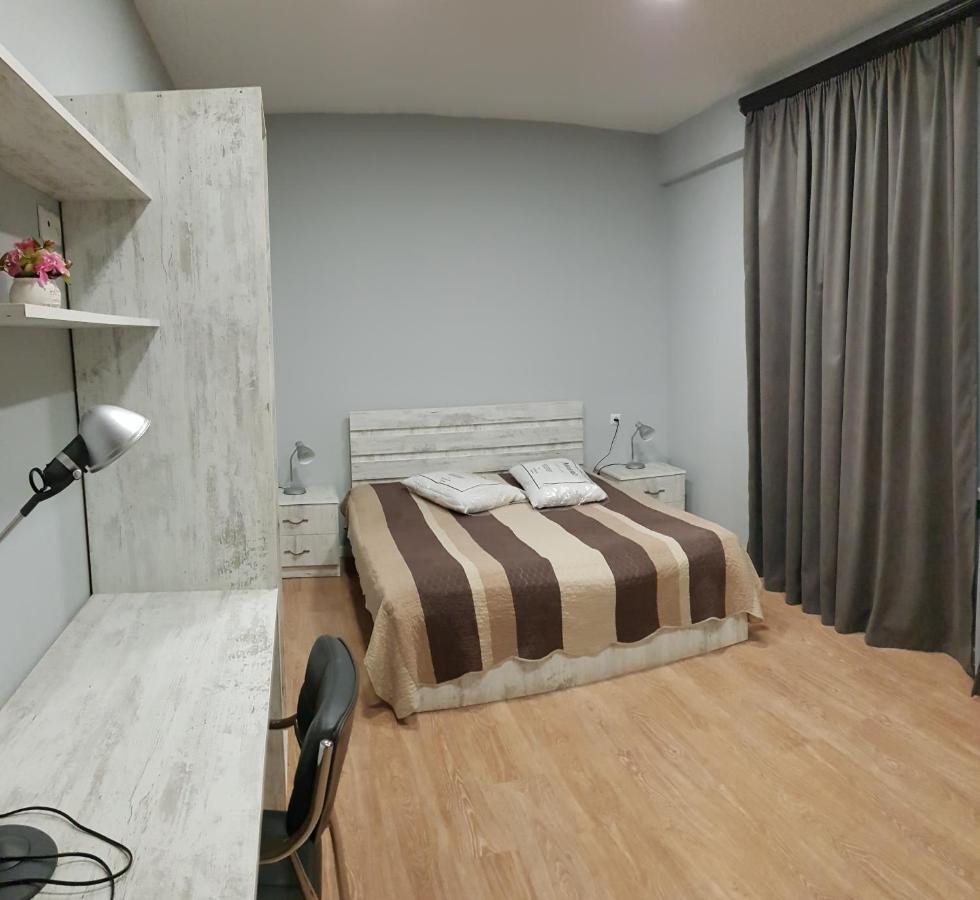 Cozy Apartment In The City Center Mtatsminda Tiflis Exterior foto